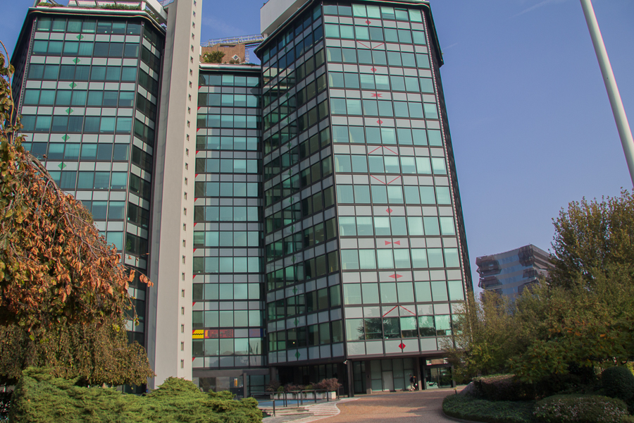 <div></div>